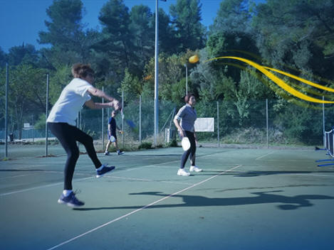 exemple-de-smash-au-pickleball
